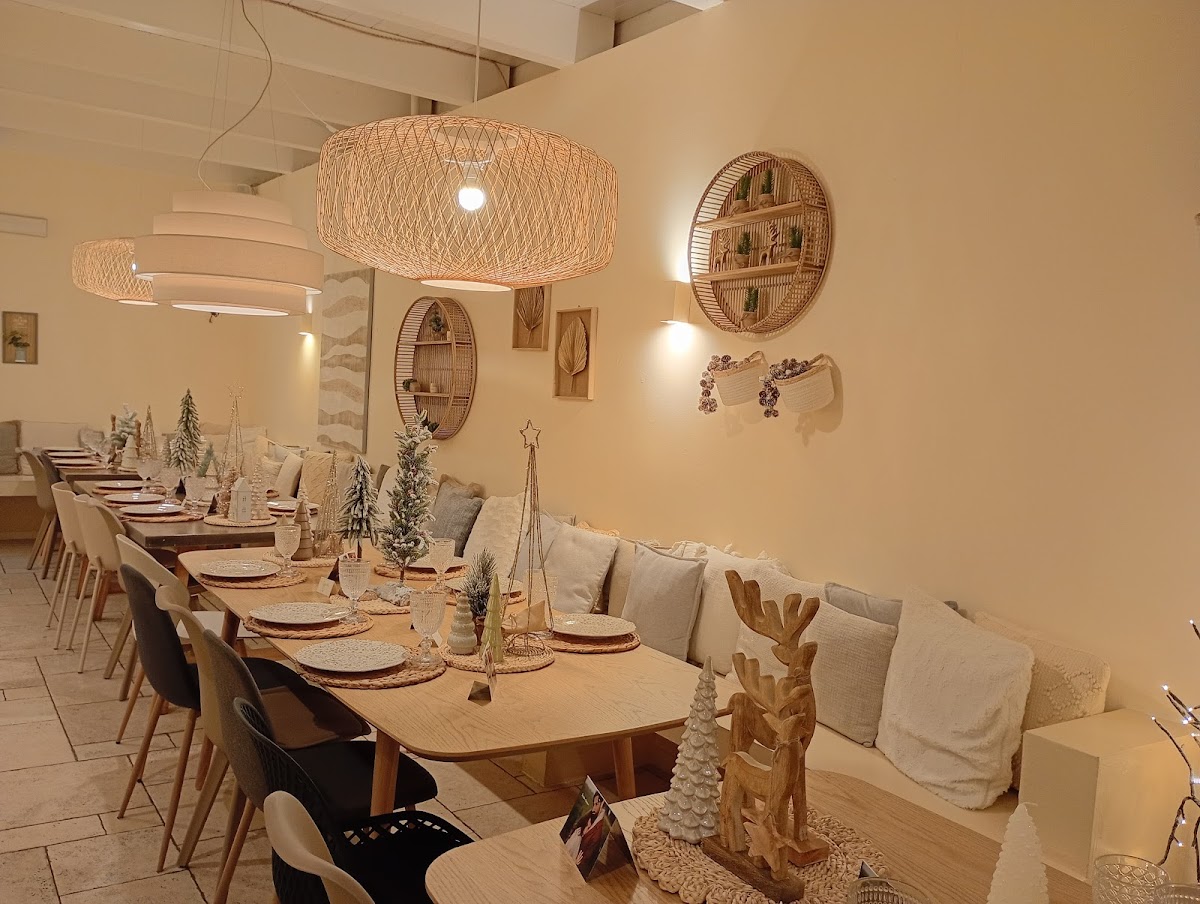 Eden Restaurant Lounge Bar